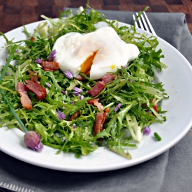 Salad Lyonnaise