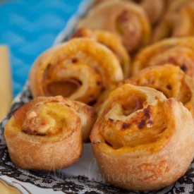 Ham and Cheddar Pinwheels