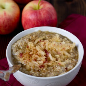 Apple Pie Quinoa Breakfast Bowl