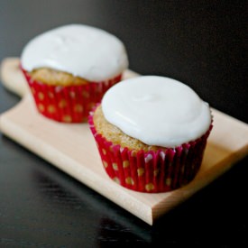 Oatmeal Cream Pie Cupcakes