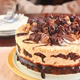 Peanut BUtter & Brownie Cheesecake