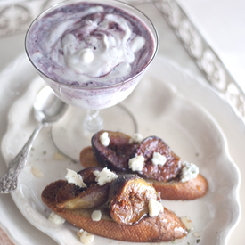 Roasted Figs with Gorgonzola