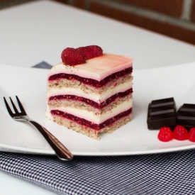 Raspberry Vanilla Cream Cake