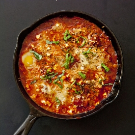 Lazy Meatball Shakshuka