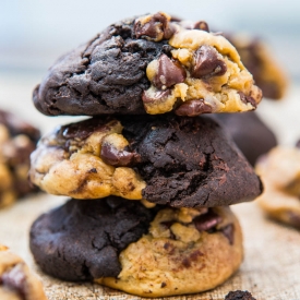 Black & White Choc Chip Cookies