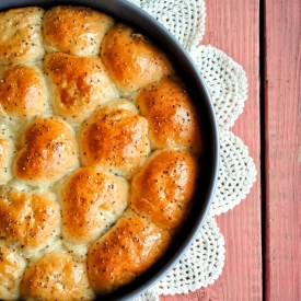 Honeycomb Buns with Caramel Apple