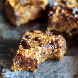 Healthy Pumpkin Chocolate Chip Bars