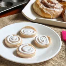 Cinnamon Roll Jello Shots