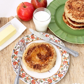 Cinnamon Roll Protein Pancakes