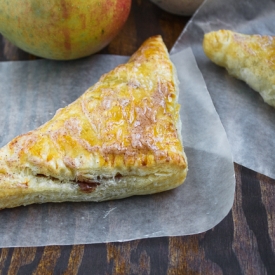 Apple Cinnamon Turnovers