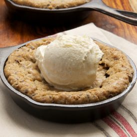 Mini Skillet Chocolate Chip Cookies