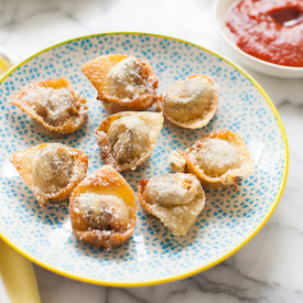 Pesto Caprese Fried Wontons