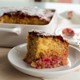 Cake with Rhubarb