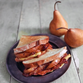 Grilled Cheese with Bacon and Pears