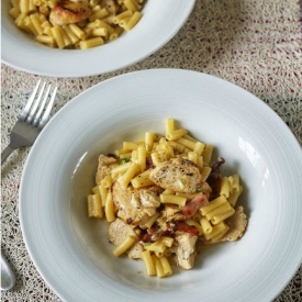 Bacon and Chicken Alfredo Pasta