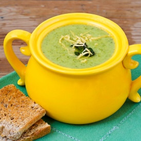 Skinny Broccoli Cheese Soup