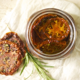 Sun-Dried Tomatoes with Herbs