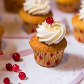 Mini-Cupcake with Cranberries