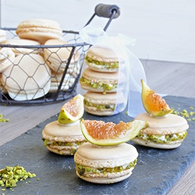 Figs and Cheese Macarons