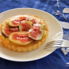 Cardamon Cream and Fig Tart