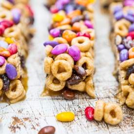 No-Bake Honey Nut Cheerios Bars