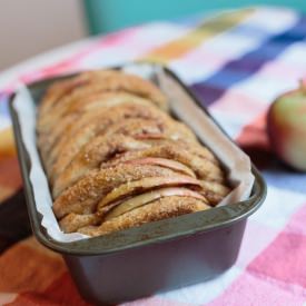 Apple Cinnamon Pull-Apart Bread