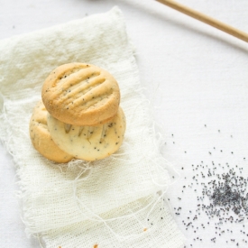 Lemon Honey Poppy Seed Cookies