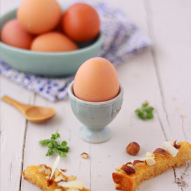 Boiled Egg with Hazelnut Bread