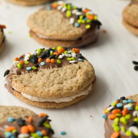 Graham Cracker Cookie Sandwiches