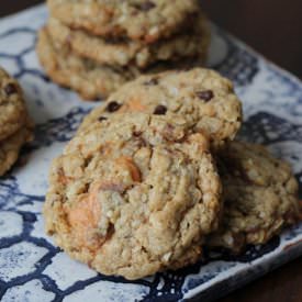 Butterfinger Peanut Butter Oatmeal