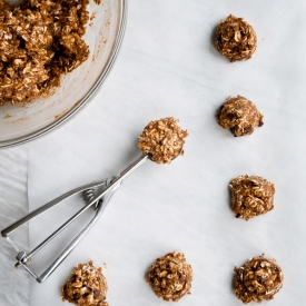 Healthy Pumpkin Chocolate Bites