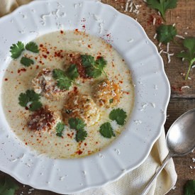 Creamy Cheese Soup with Meatballs