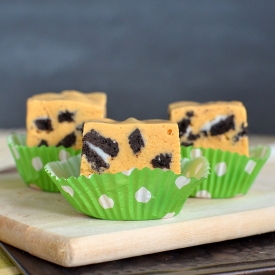 Pumpkin Cookies and Cream Fudge