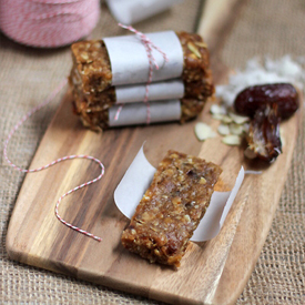 Chewy Date Granola Bars