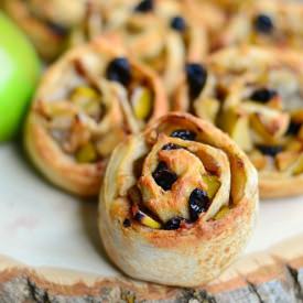 Easy Apple Strudel Rolls