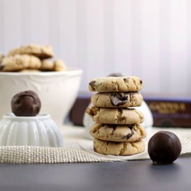 Dark Chocolate Chunk Pretzel Cookie