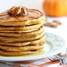 Whole Wheat Pumpkin Pecan Pancakes