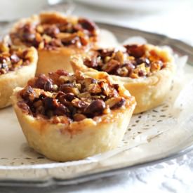 Mini Apple Pies with Caramel Top