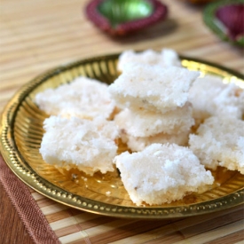 Coconut Burfi | Nariyal Burfi