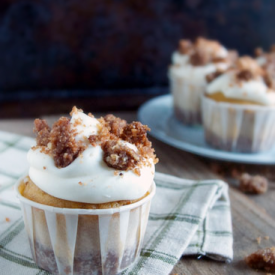 Pumpkin Crunch Cupcakes