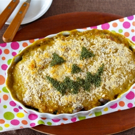 Spinach and Salmon WaFu Gratin