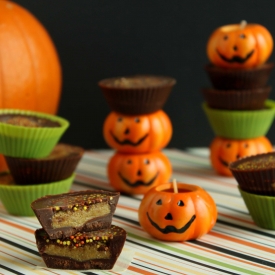 Healthy Peanut Butter Cups (Vegan)