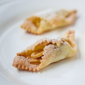 French Crispy Cookies with Apples