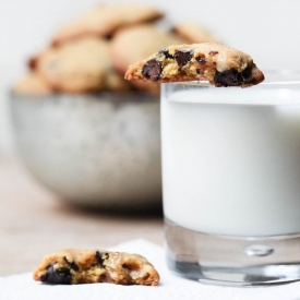 Fluffy Pumpkin Choco Chip Cookies