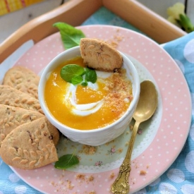 Yogurt with Peach Mousse