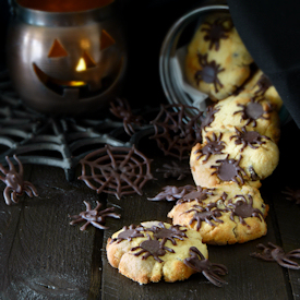 Spider-Infested Cookies