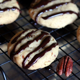 Pecan Sandies w/Mocha Ganache