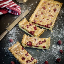 Super Yummy Raspberry Tart