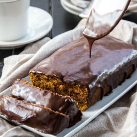 Skinny Chocolate Glaze Pumpkin Cake