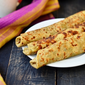 Hara Moong-Aloo Paratha